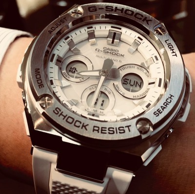 【G-SHOCK】頑丈なG-SHOCKにピュアなホワイトが素敵♪