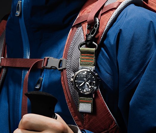 【PROTREK】選べる装着スタイル、カラビナ付きPRW-60♪