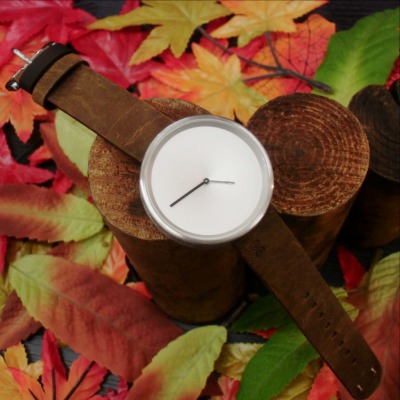 【TACS】「砂時計」モチーフの腕時計♪