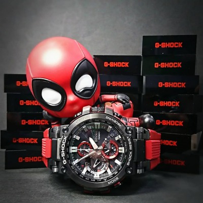 【G-SHOCK】真っ赤なウレタンベルトが特別感を演出♪