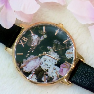 【OLIVIA BURTON】花柄でもクールなブラックモデル