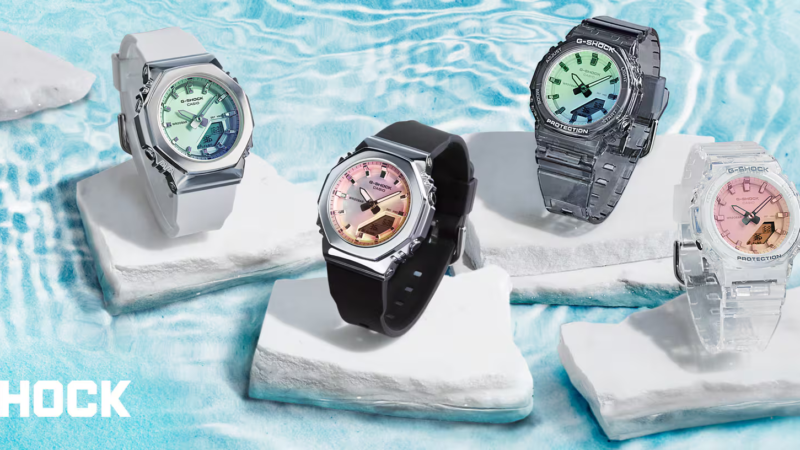 【G-SHOCK】日射しを受けてきらめく夏色。全面ガラス蒸着を採用したカラーモデル。